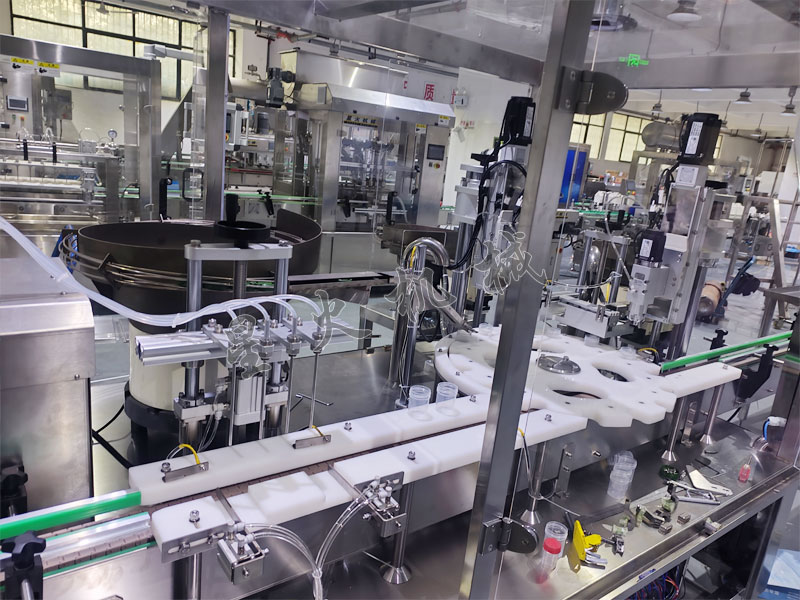 南京医药试剂灌装旋盖一体机实拍展示